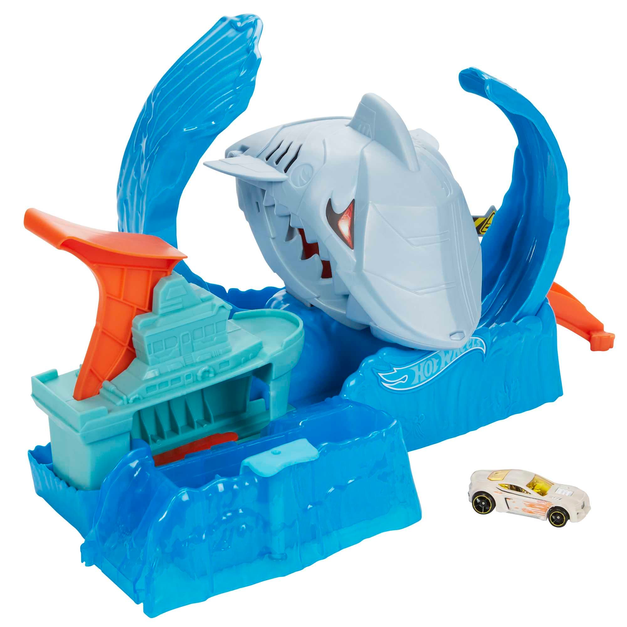 Hot Wheels City Color Shifter Shark Jump Play Set