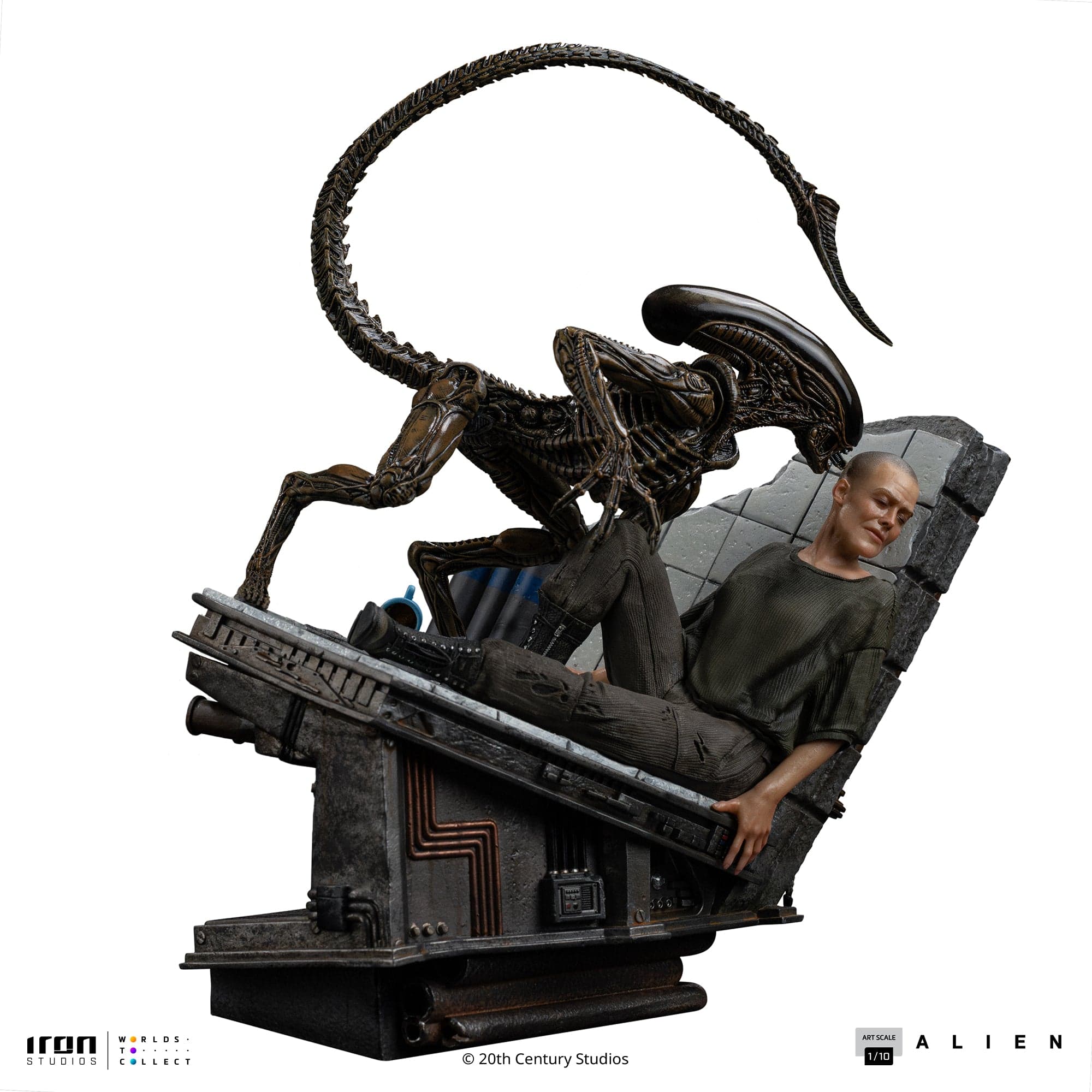 Pre-Order - Statue Ellen Ripley & Dog Alien – Alien 3 – Art Scale 1/10 – Iron Studios