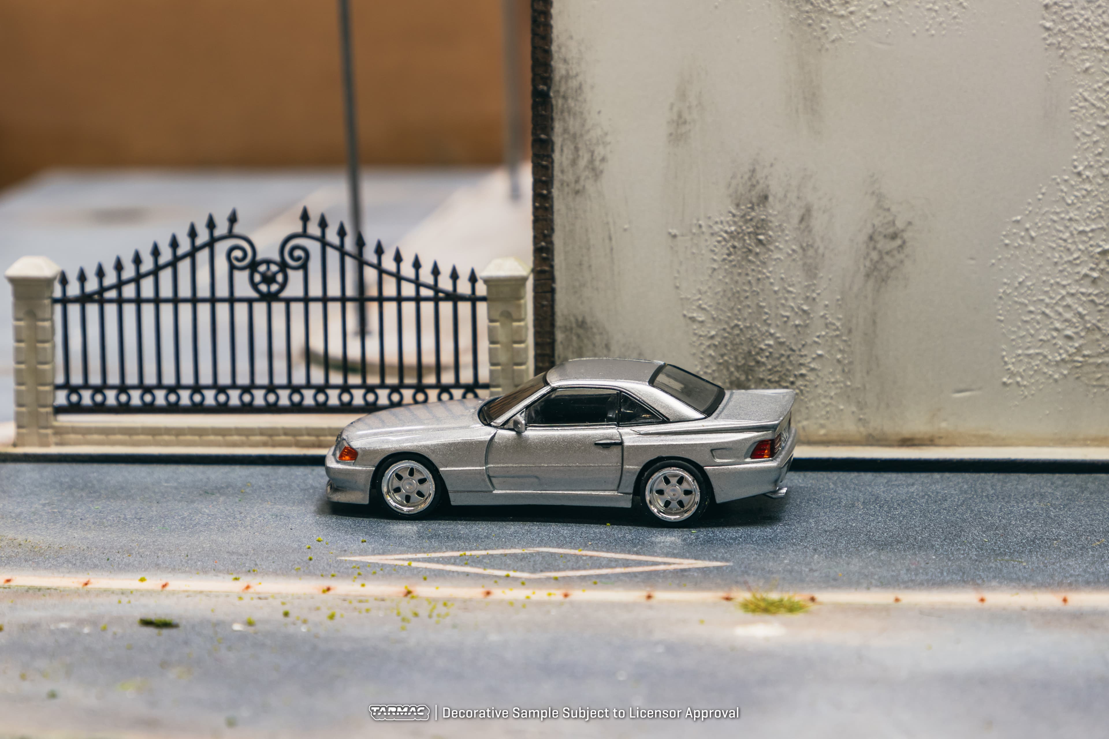 Tarmac Works 1/64 Mercedes-Benz SL 500 Koenig Specials Silver - GLOBAL64