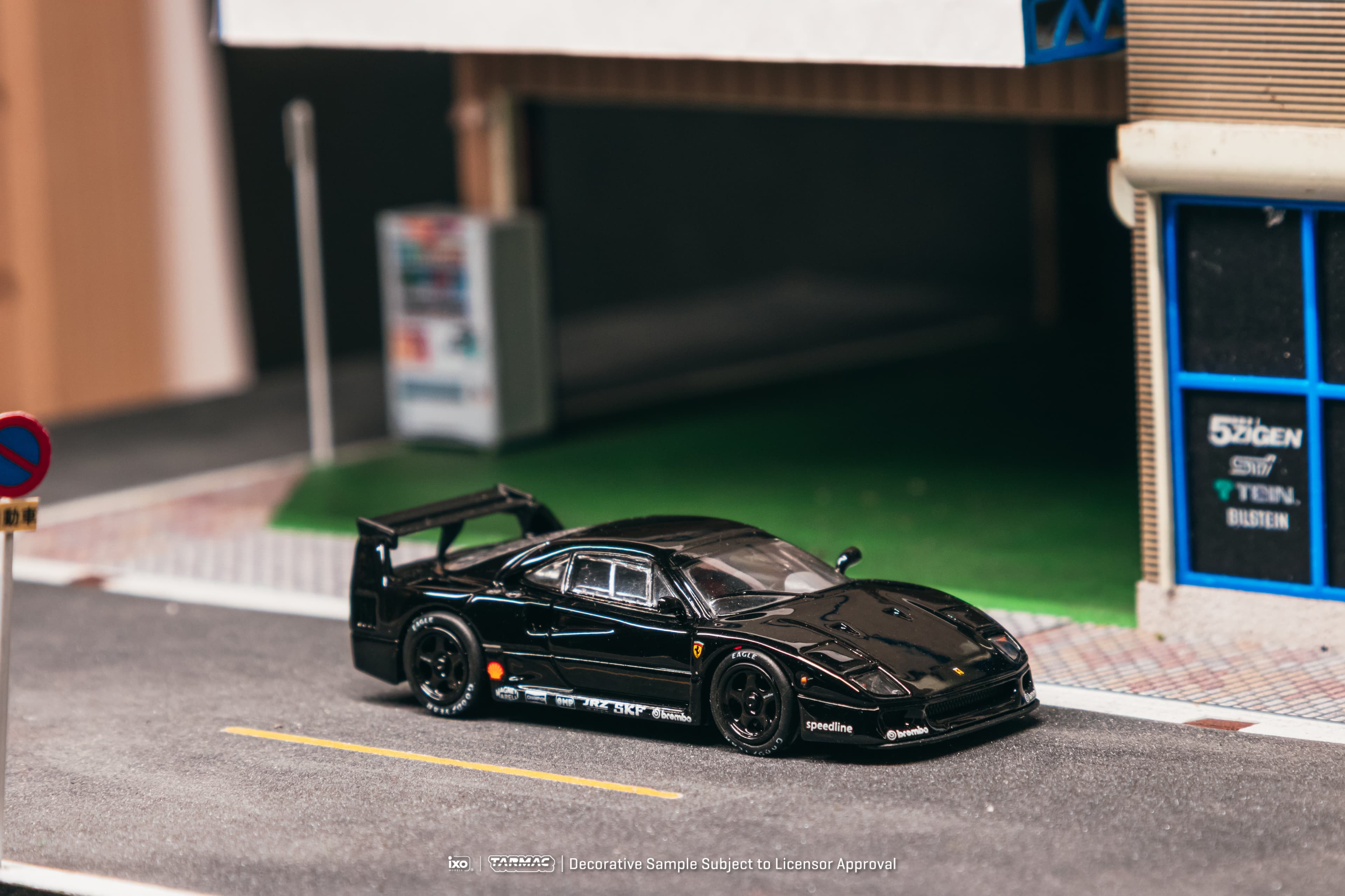 1/64 Ferrari F40 Black - Event Special Edition - Tarmac Works X iXO Models ROAD64