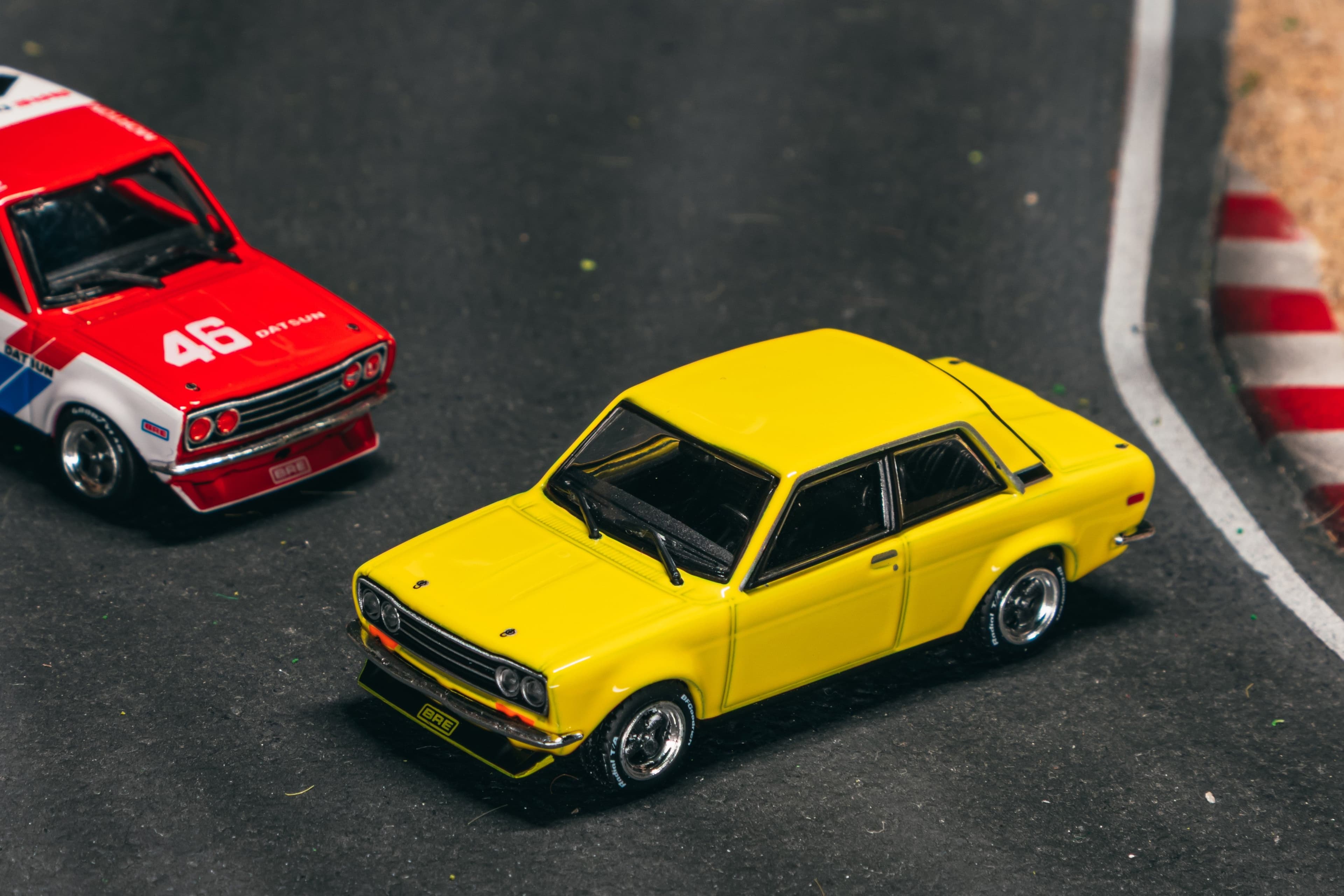 1/64 BRE Datsun 510 Brock Buster Peter Brock – USA Special Edition - Tarmac Works ROAD64