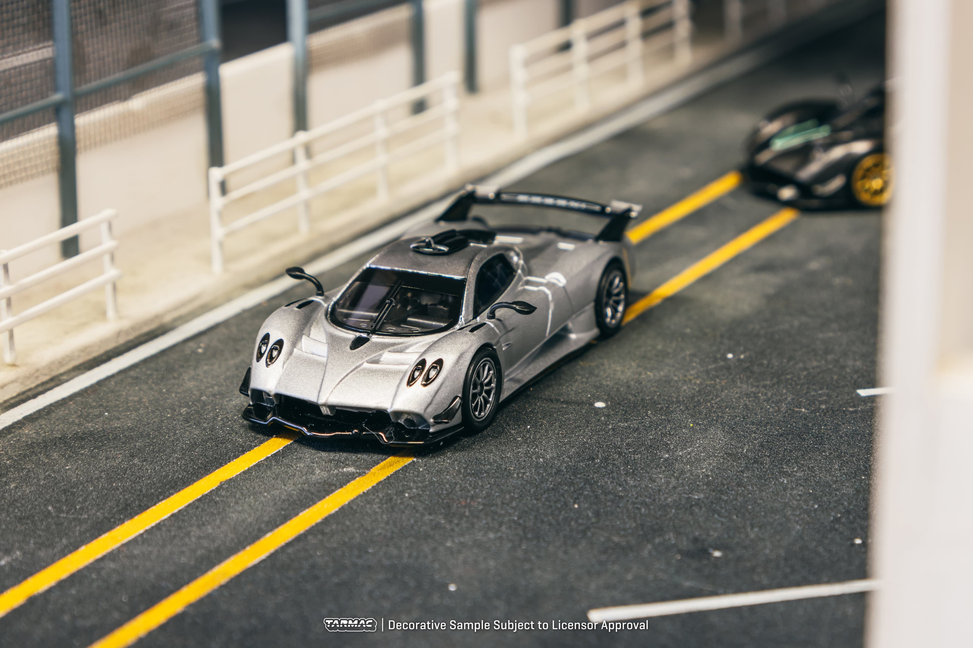 1/64 Pagani Huayra R Satin Silver - Tarmac Works GLOBAL64