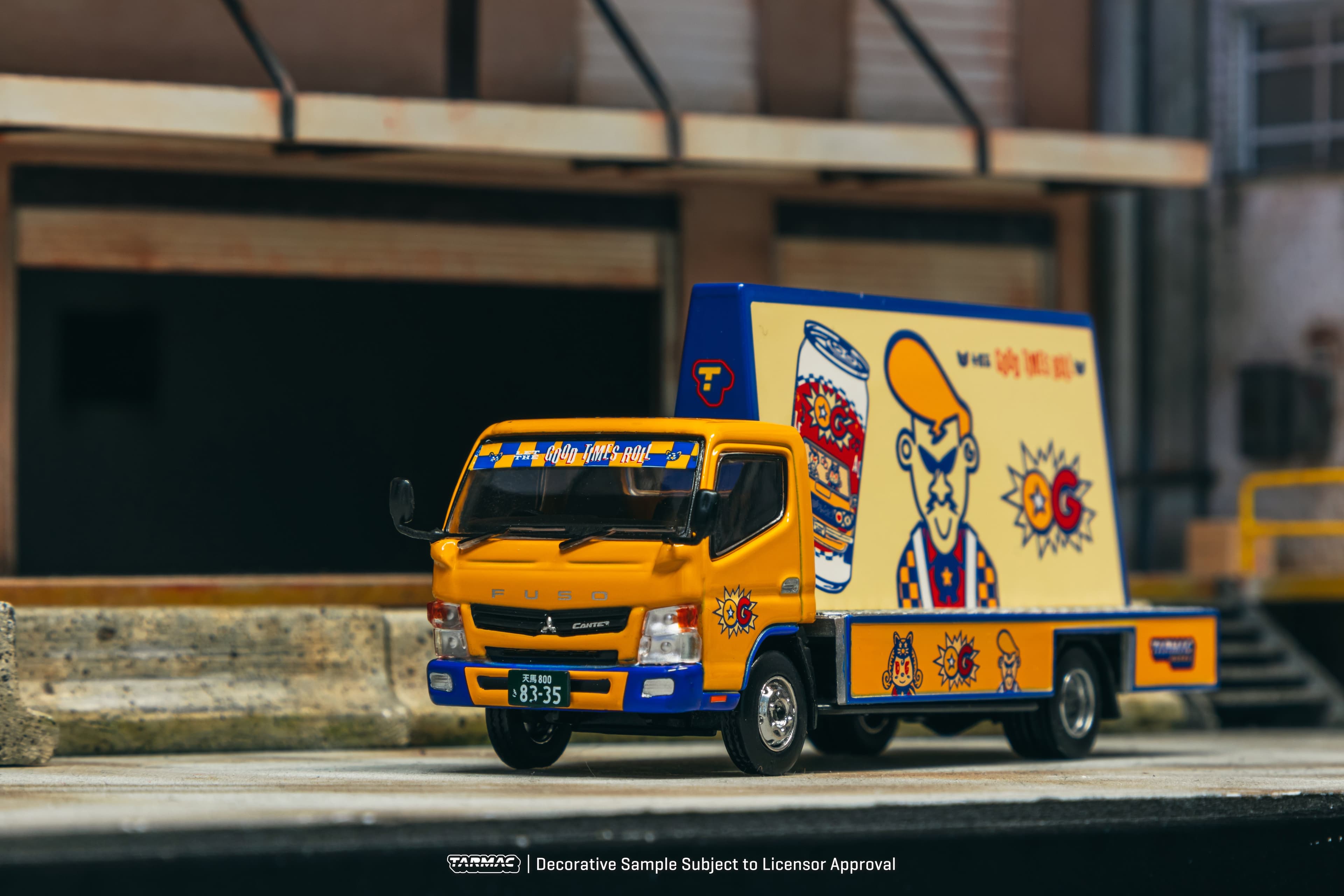 1/64 Mitsubishi Fuso Canter OG Beer - Tarmac Works TRUCK64