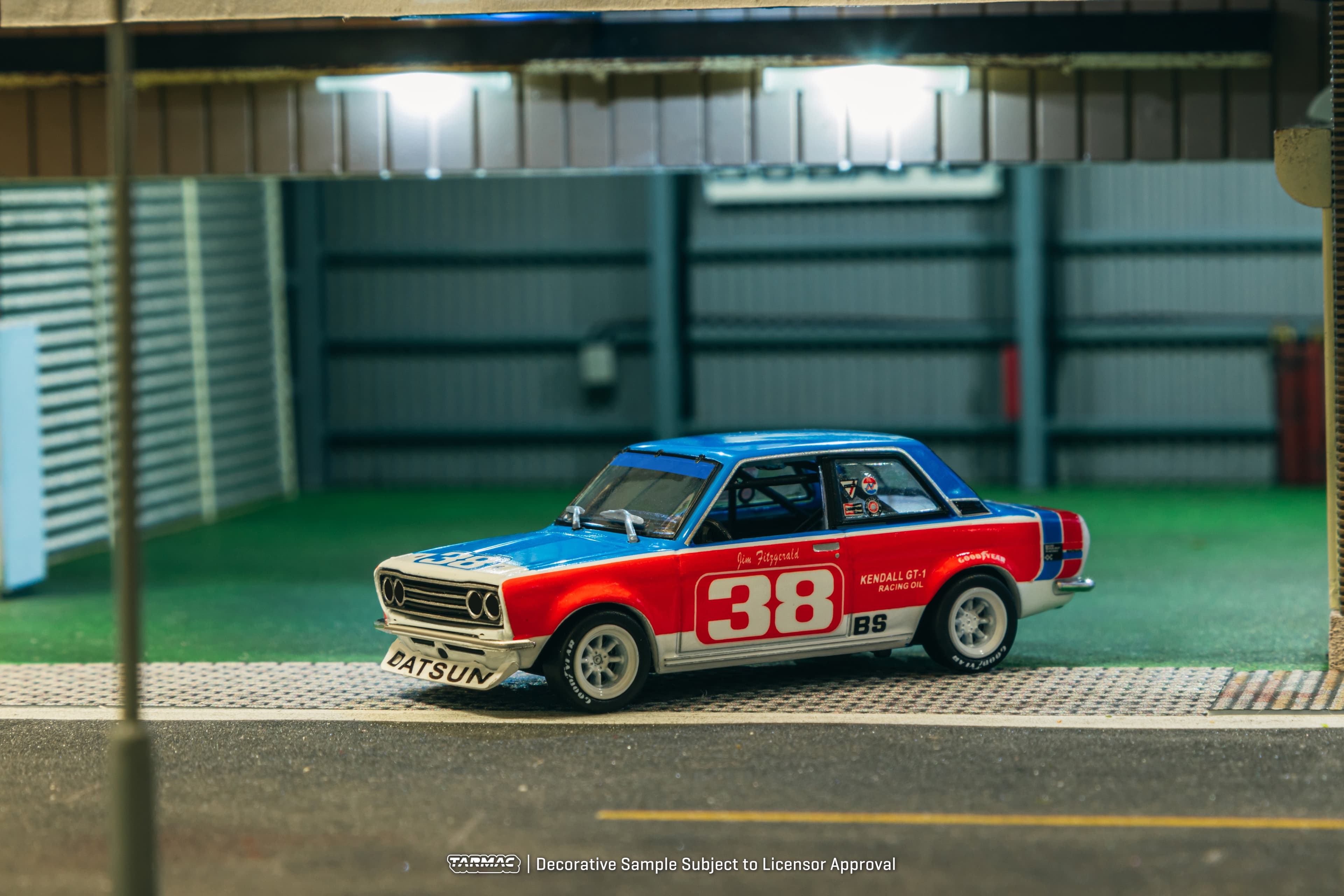 1/64 Datsun 510 SCCA National Championship 1973 #38 - Tarmac Works HOBBY64