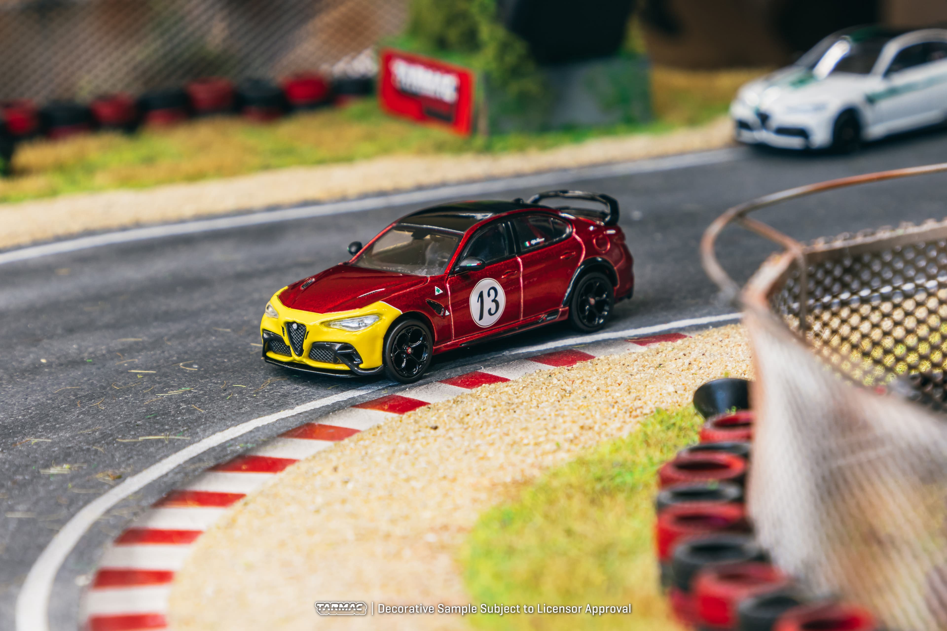 1/64 Alfa Romeo Giulia GTAm Red/Yellow - Mijo Exclusive - Tarmac Works GLOBAL64