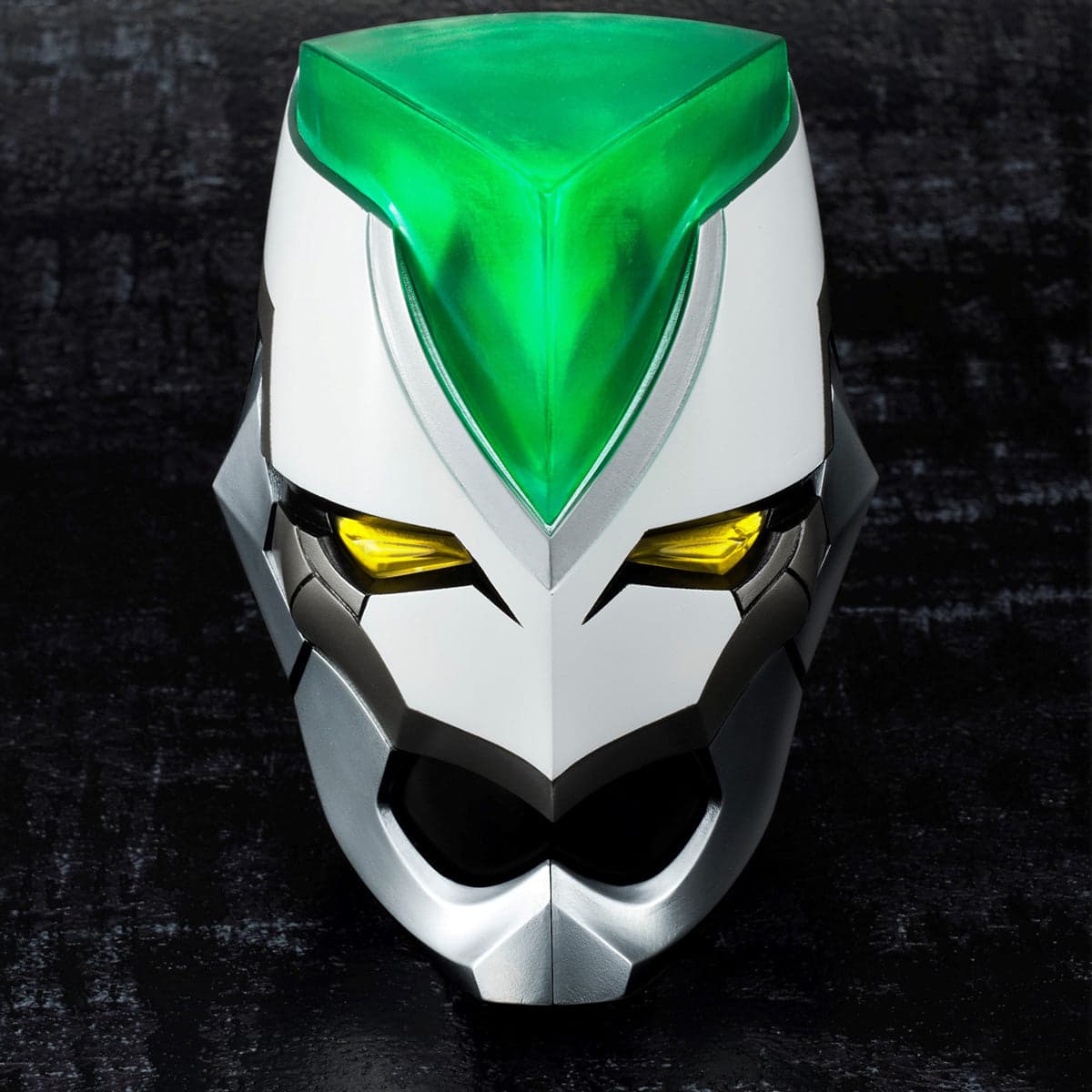 Full Scale Works: TIGER & BUNNY 1/1 Scale Wild Tiger Head (Resale)