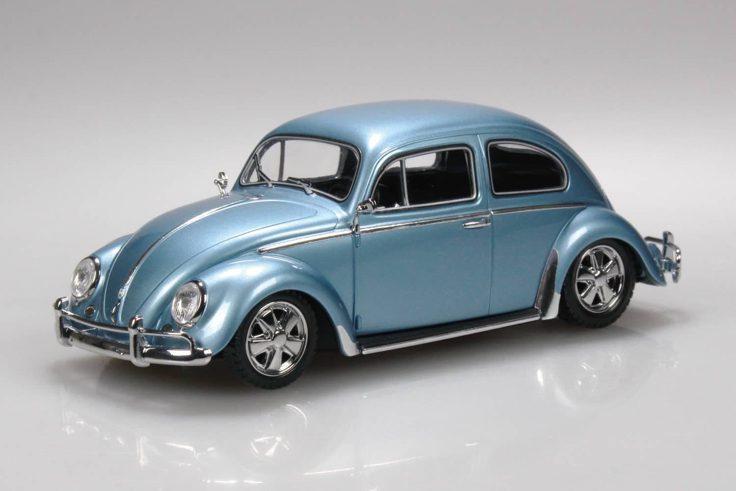 1/32 Volkswagen Beetle Custom (Strato Silver)