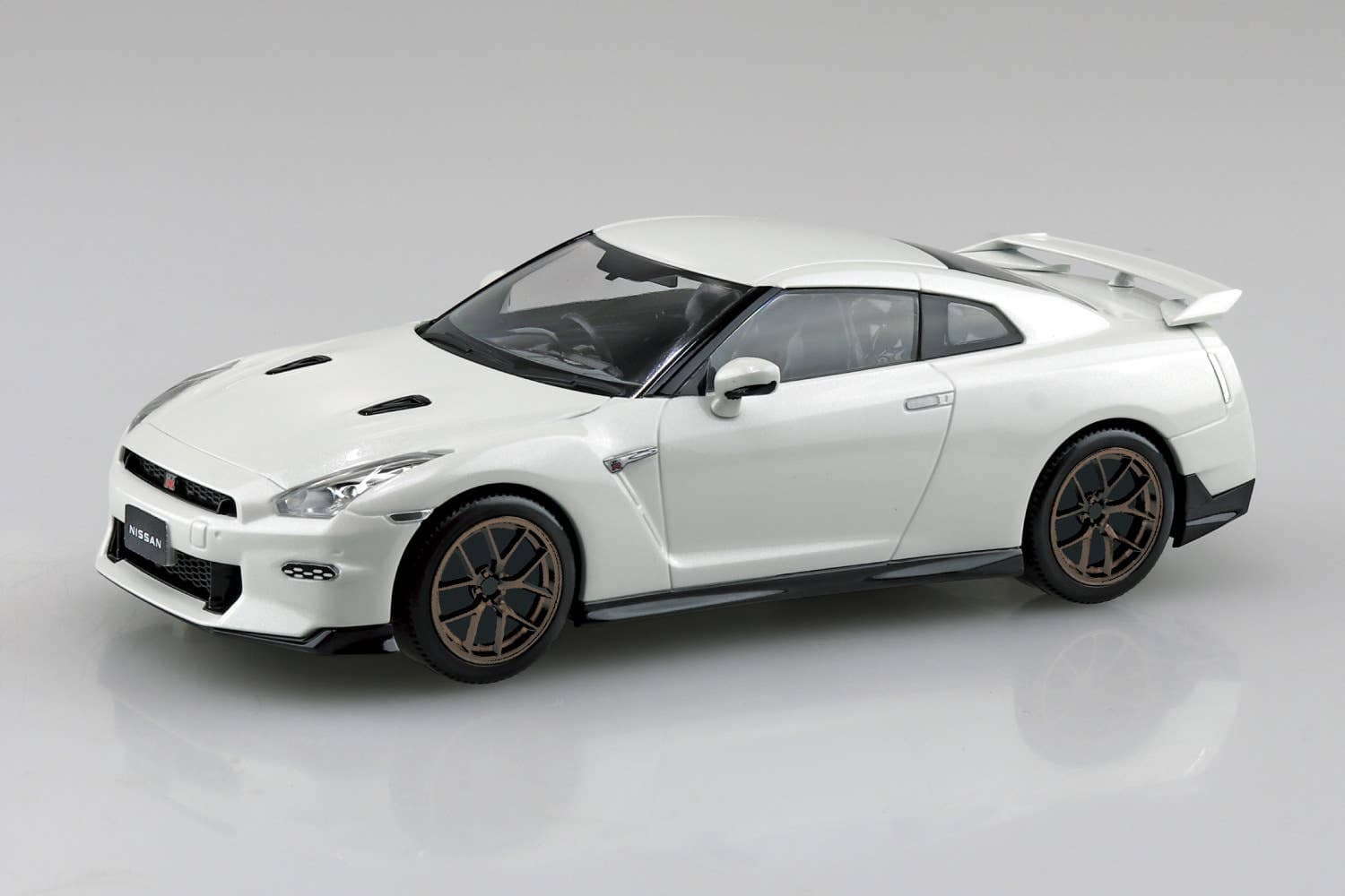 1/32 Nissan R35 Nissan GT-R 2024 Custom Wheel (Brilliant White Pearl)