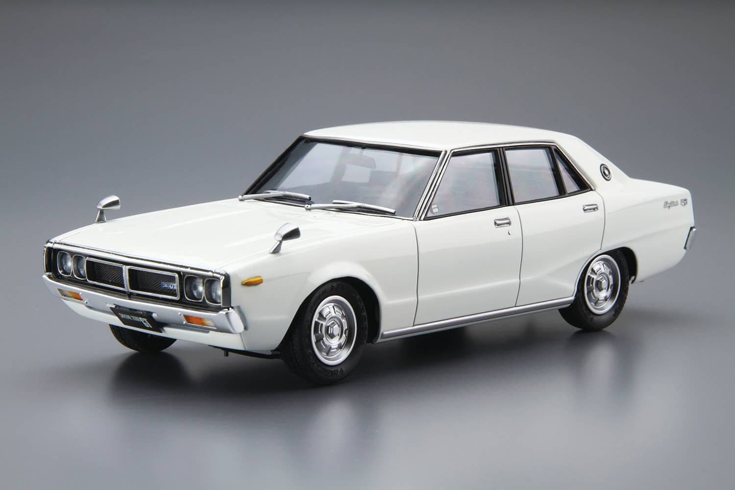 1/24 NISSAN GC110 SKYLINE 2000GT '72