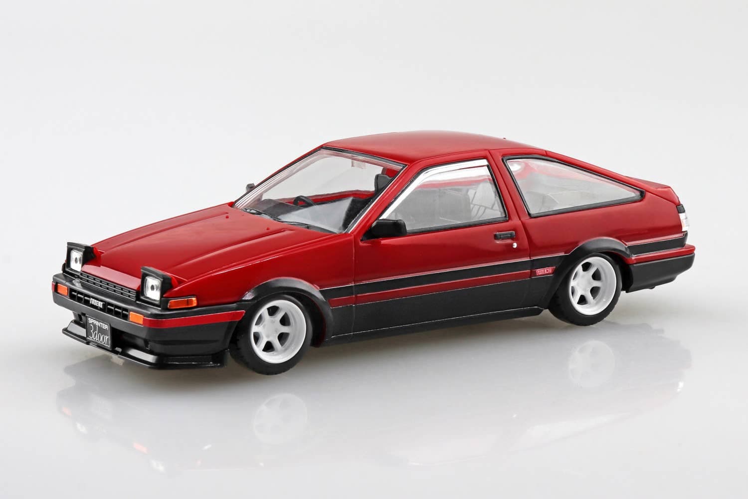 1/32 Toyota Sprinter Trueno Custom (High Flash Two Tone)