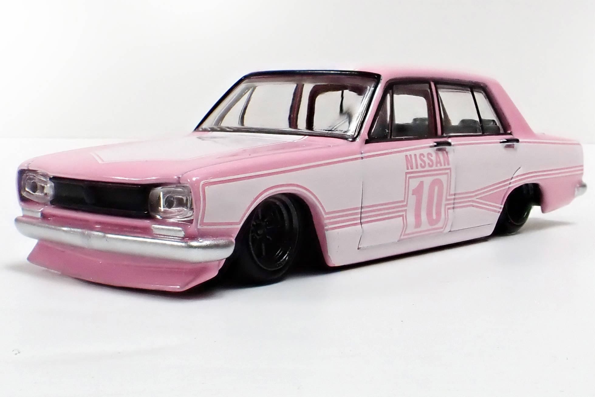 1/64 Grachan 15th Hakosuka 4Dr 1971 (GC10) BoostGear Custom Color (with Box Without Pedestal)