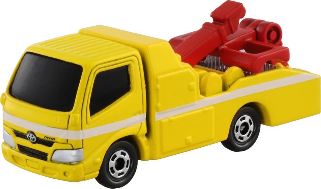 Tomica No.5 Toyota Dyna Towing Truck