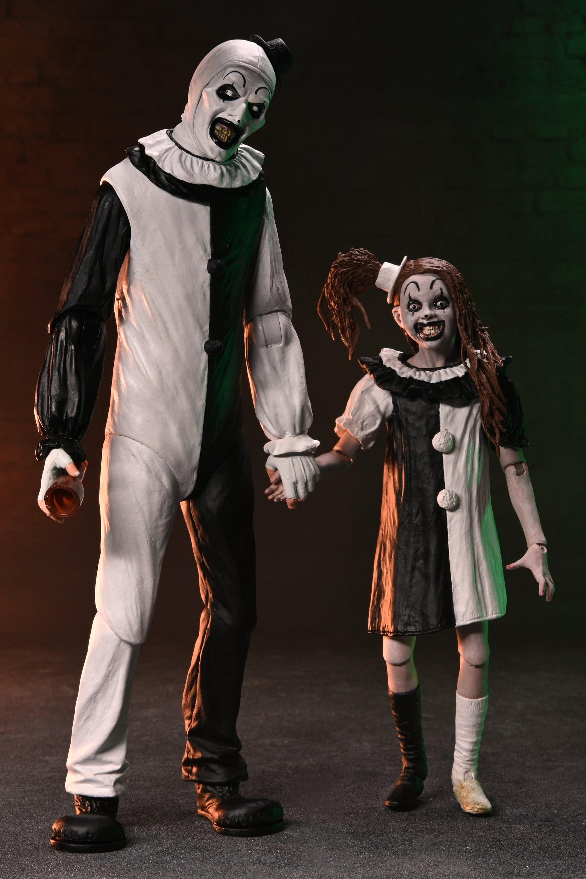 Terrifier 2 - Ultimate Art the Clown and The Little Pale Girl 7" Scale Action Figure 2-Pack