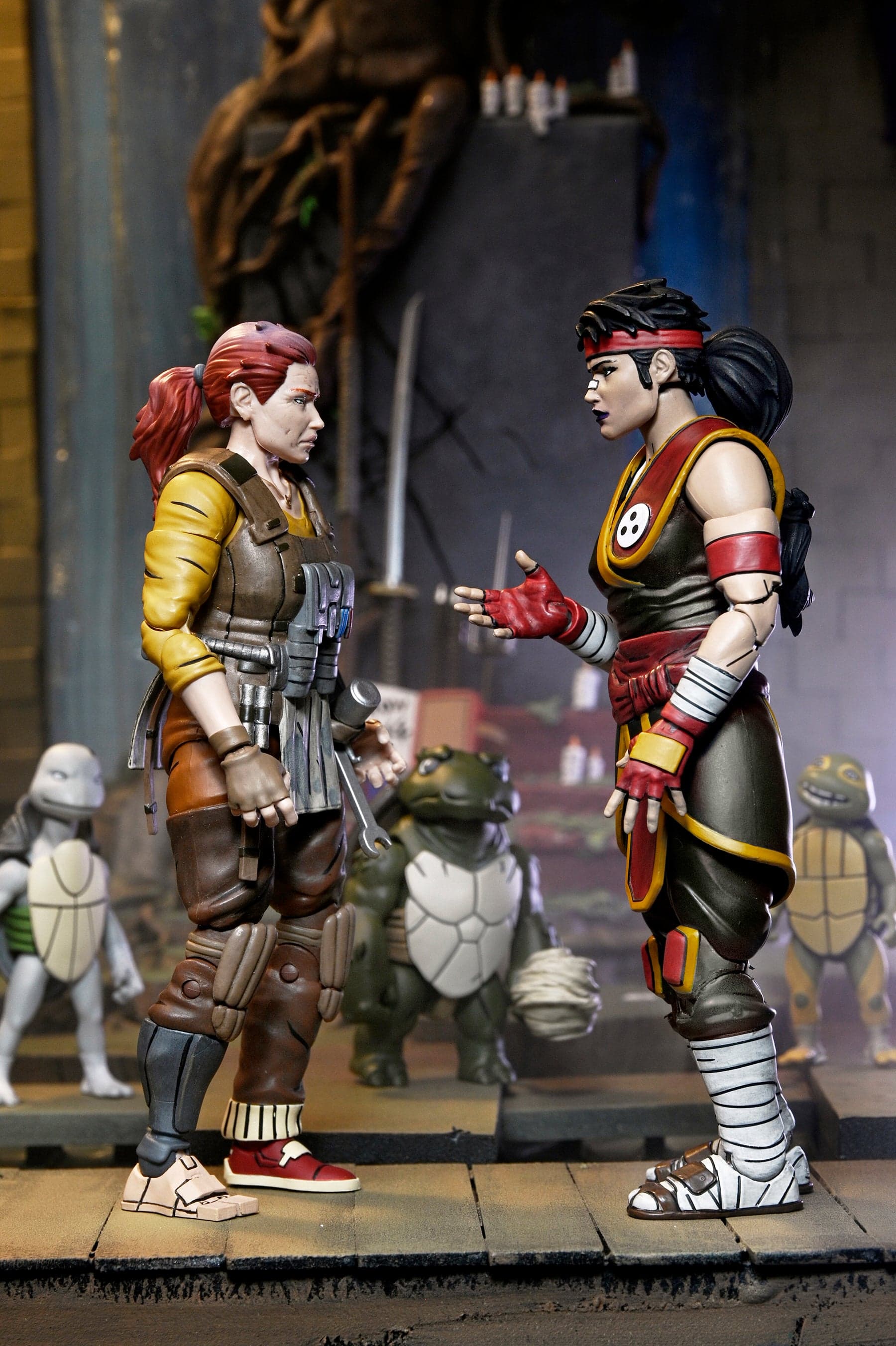 Teenage Mutant Ninja Turtles (The Last Ronin - The Lost Years) - Grammy April and Ultimate Casey Marie with Baby Turtles Yi, Moja, Odyn & Uno Action Figure Bundle