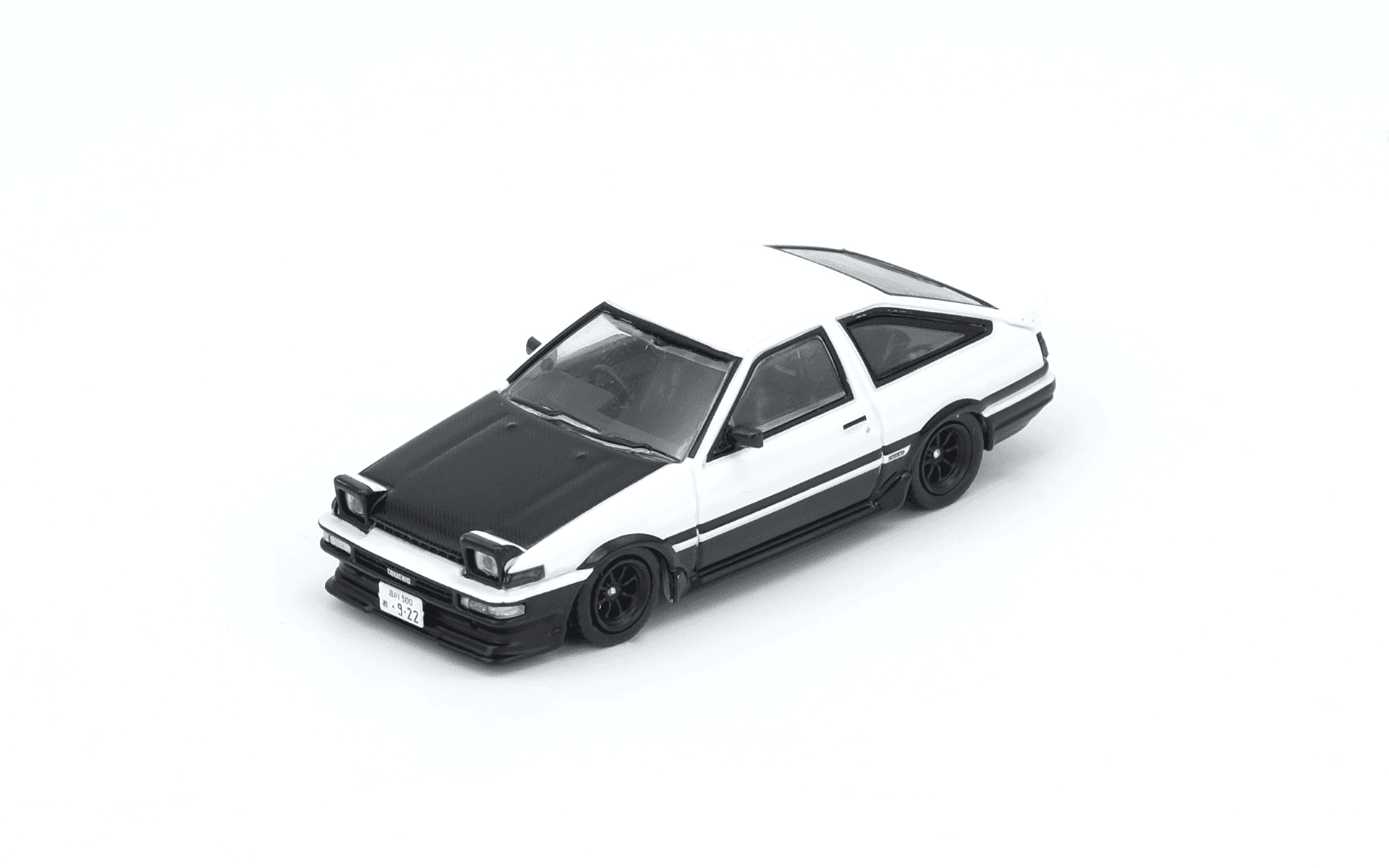 Toyota Sprinter Trueno (AE86) White/Black With Extra wheels and Extra decals - Japan Special Model