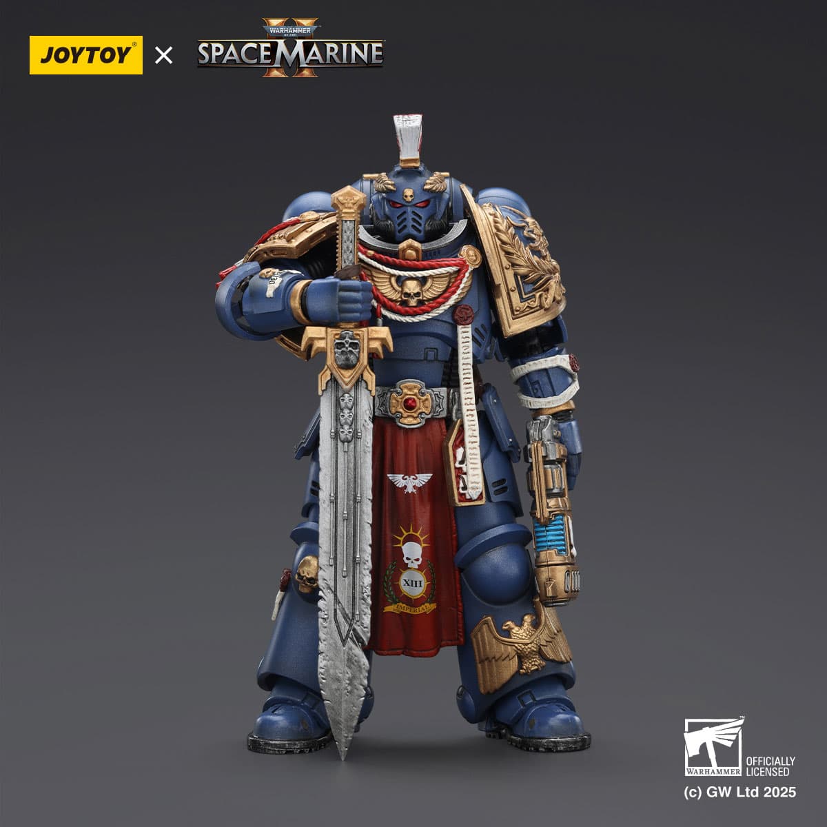 Ultramarines Relic Primus Armour with Plasma Pistol and Combat Blade